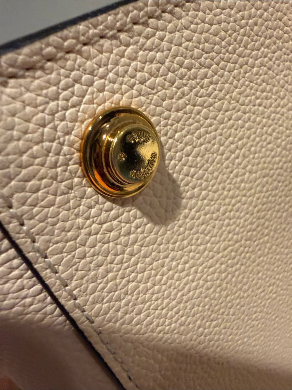 Louis Vuitton Monogram Canvas City Streamer Rare (collectors dream)